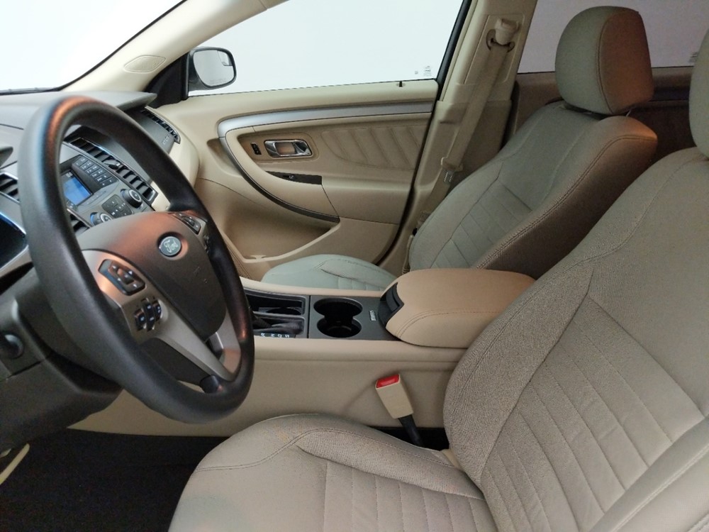 2014 Ford Taurus - Driver Front Seat