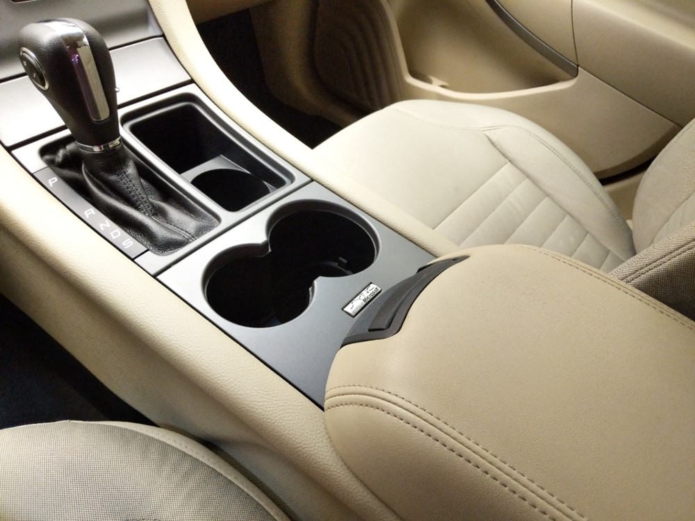 2014 Ford Taurus - Center Console/Cup Holders