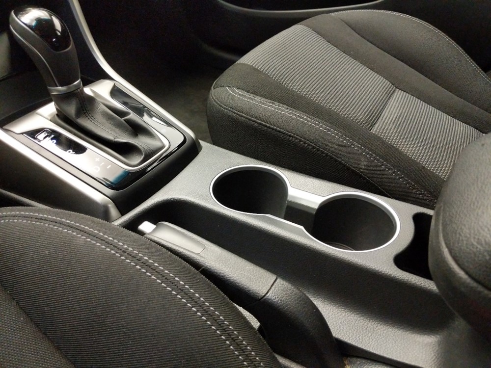 2017 Hyundai Elantra - Center Console/Cup Holders