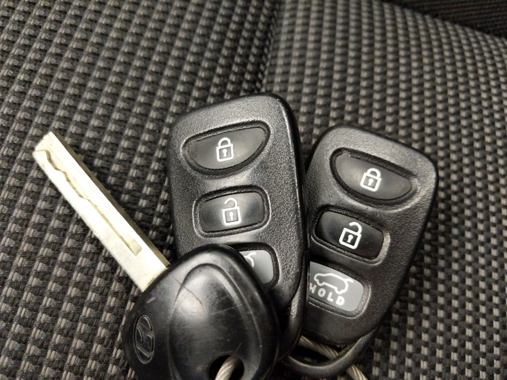 2017 Hyundai Elantra - Keys