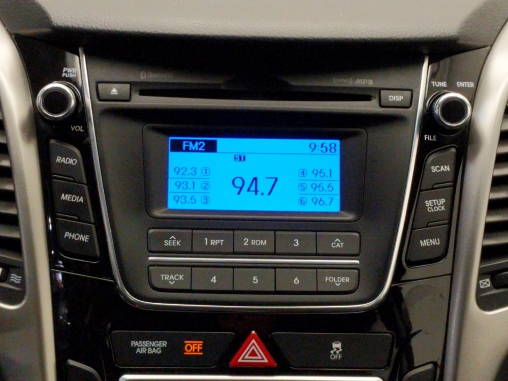 2017 Hyundai Elantra - Stereo Package