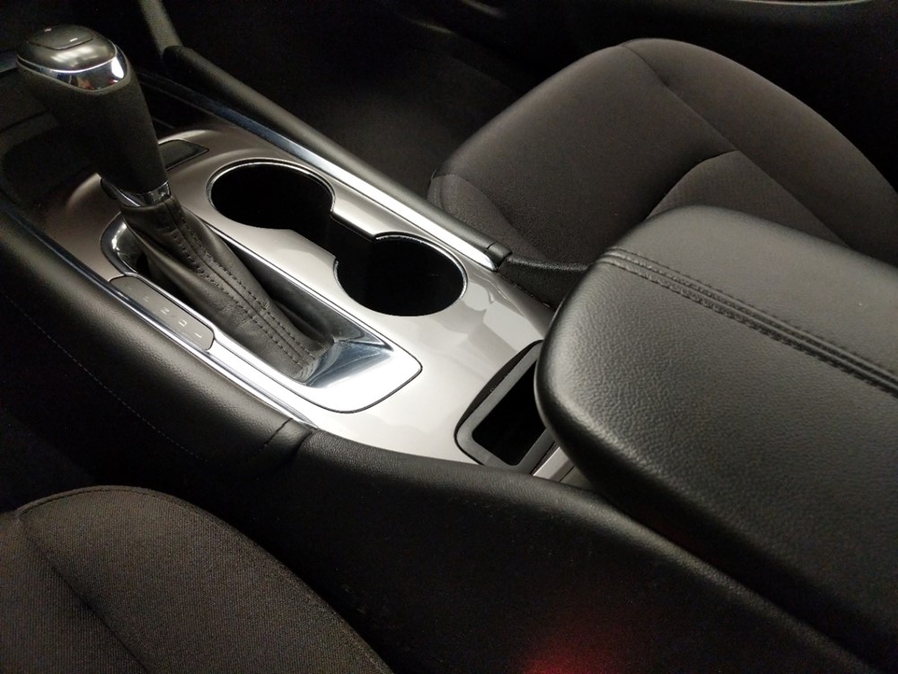 2017 Chevrolet Malibu - Center Console/Cup Holders