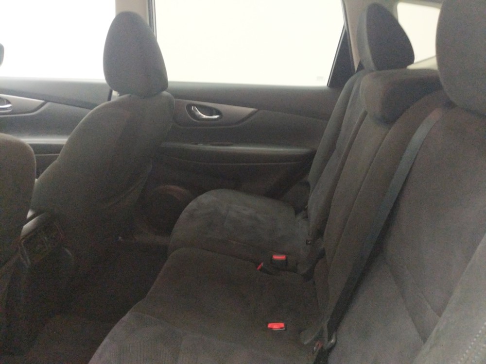 2015 Nissan Rogue - Driver Rear Seat