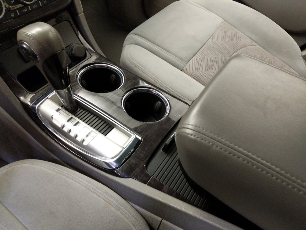 2015 Buick Enclave - Center Console/Cup Holders