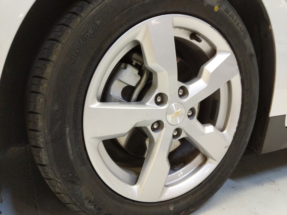 2015 Chevrolet Volt - Wheel