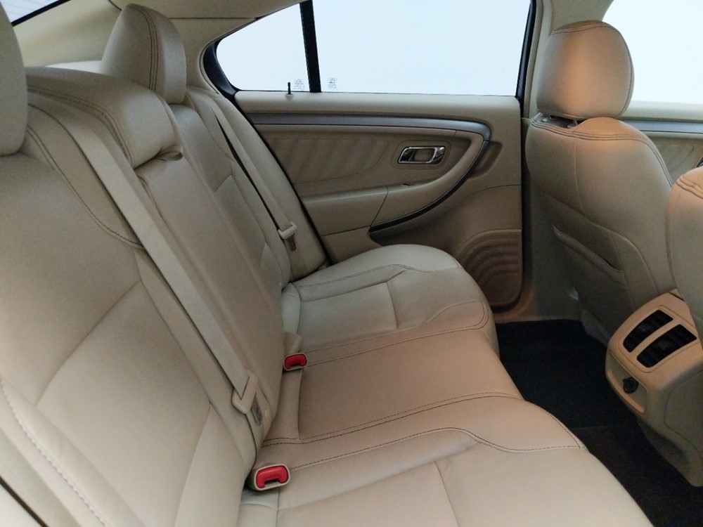 2015 Ford Taurus - Passenger Rear Seat