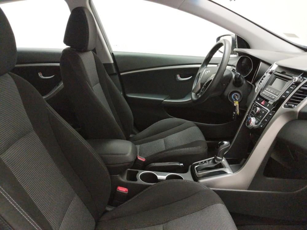 2016 Hyundai Elantra - Passenger Front Seat