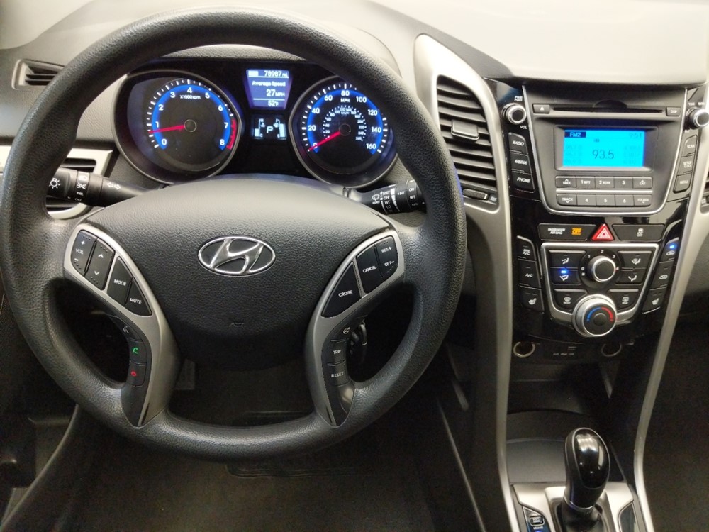 2016 Hyundai Elantra - Driver Dash