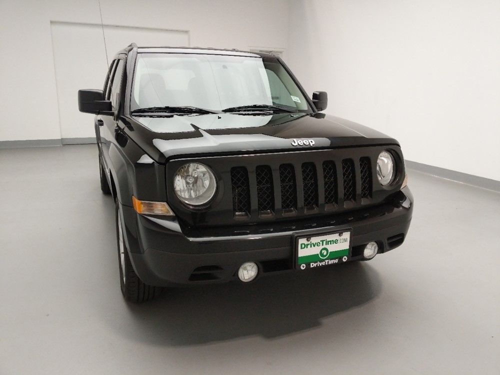 2017 Jeep Patriot - Passenger Front Hood