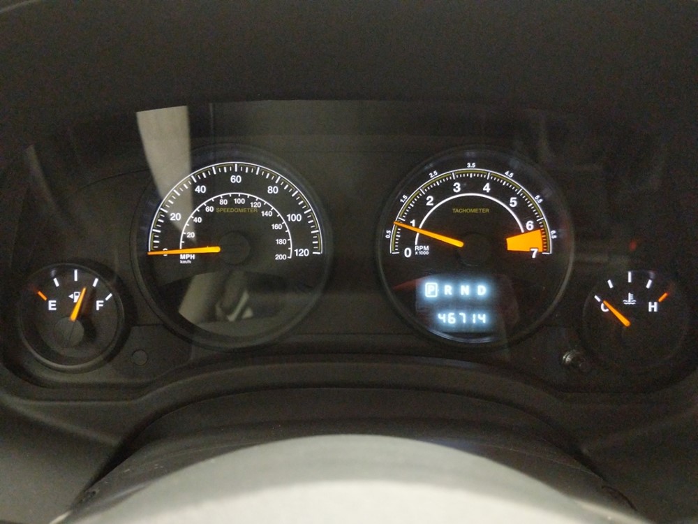 2017 Jeep Patriot - Odometer Close Up