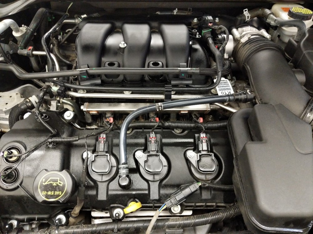 2016 Ford Taurus - Engine