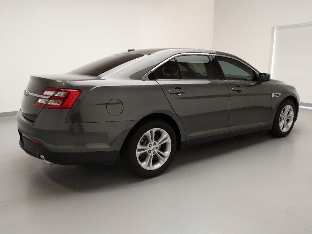 2016 Ford Taurus - Passenger Rear Side