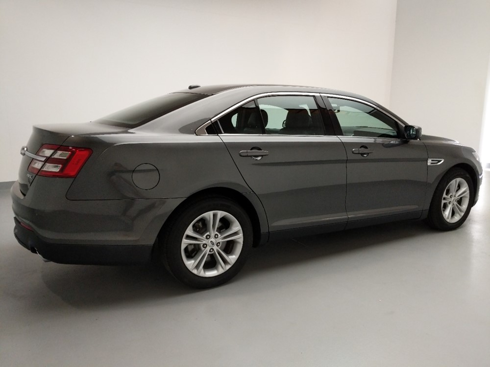 2015 Ford Taurus - Passenger Rear Side