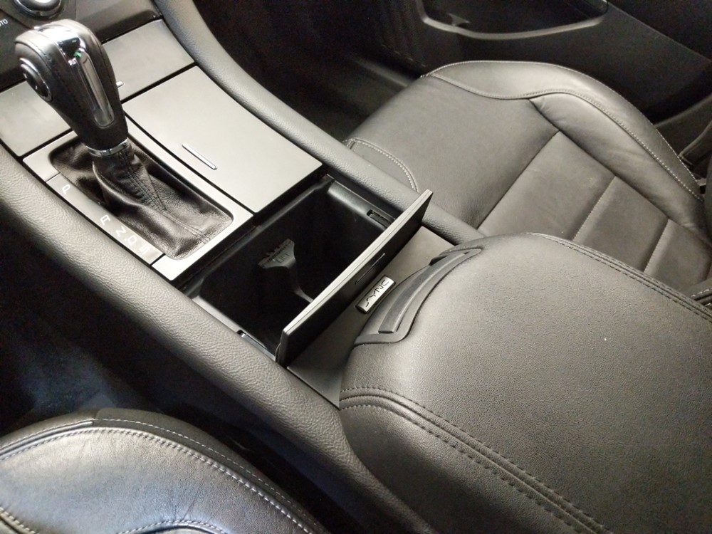 2015 Ford Taurus - Center Console/Cup Holders