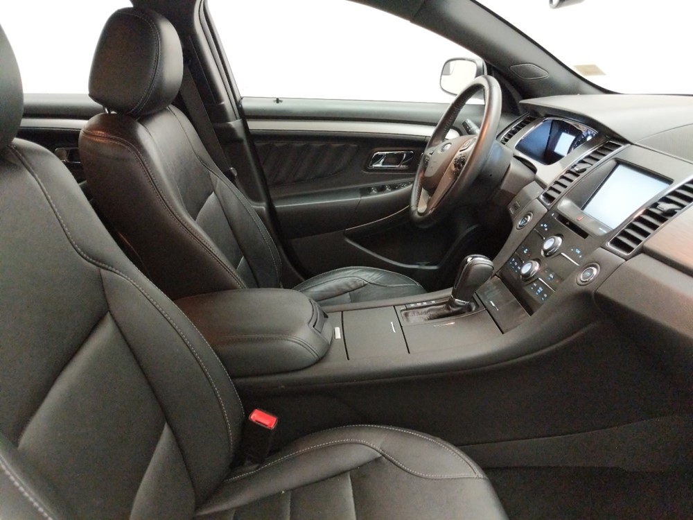 2015 Ford Taurus - Passenger Front Seat