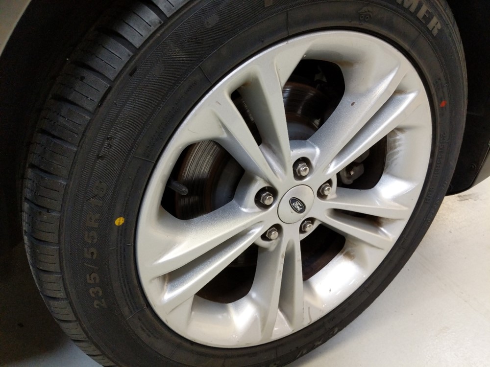 2015 Ford Taurus - Wheel