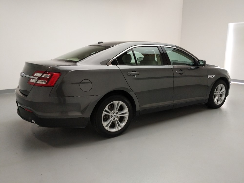 2016 Ford Taurus - Passenger Rear Side