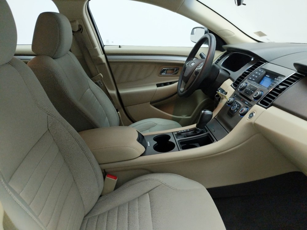 2016 Ford Taurus - Passenger Front Seat