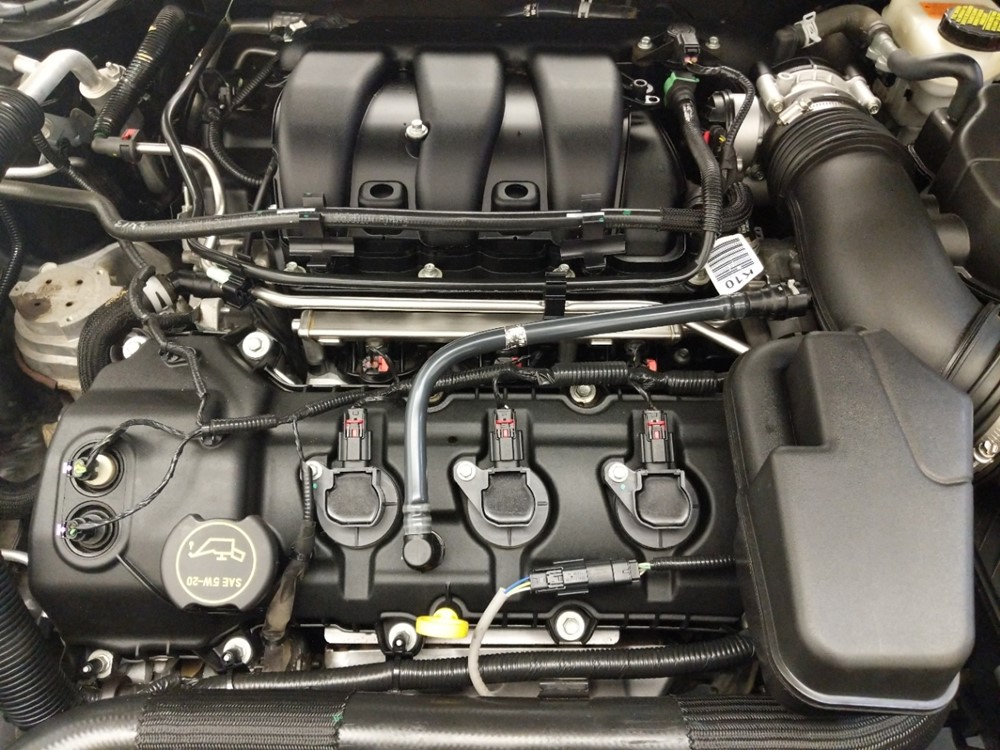 2016 Ford Taurus - Engine