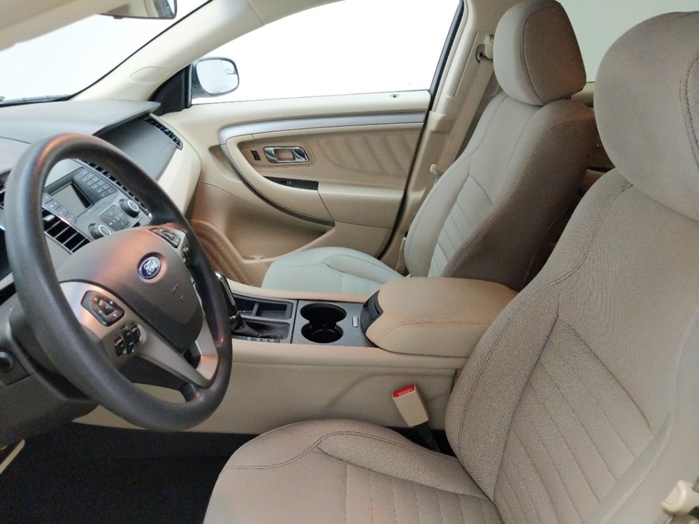 2016 Ford Taurus - Driver Front Seat