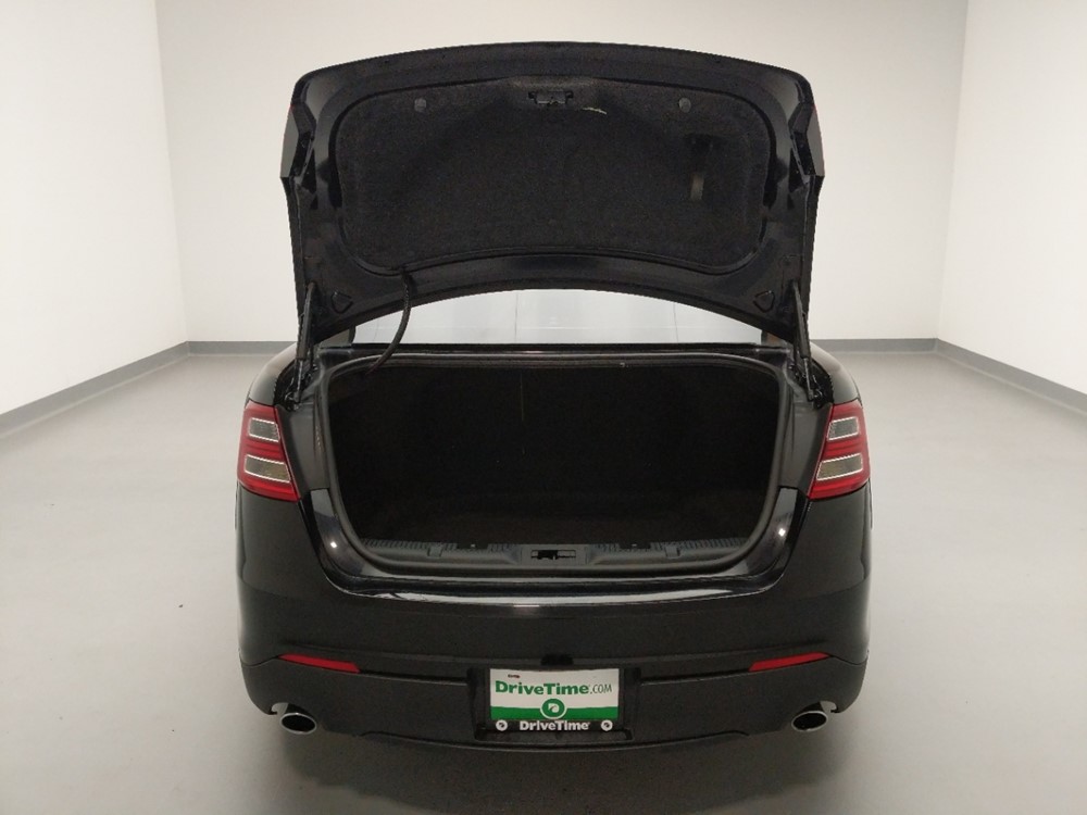 2016 Ford Taurus - Trunk