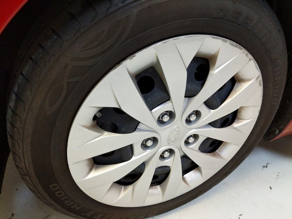2017 Hyundai Elantra - Wheel