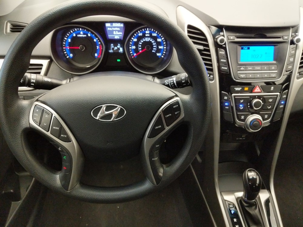 2017 Hyundai Elantra - Driver Dash
