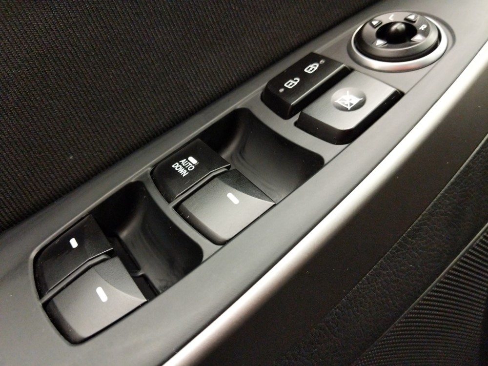 2017 Hyundai Elantra - Driver Power Windows/Lock Control