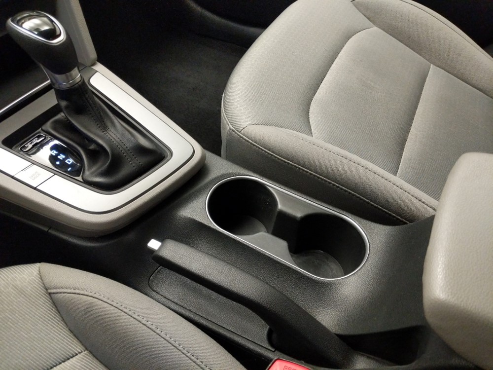2018 Hyundai Elantra - Center Console/Cup Holders
