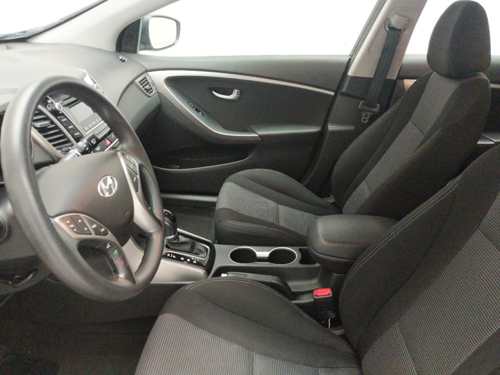 2017 Hyundai Elantra - Driver Front Seat
