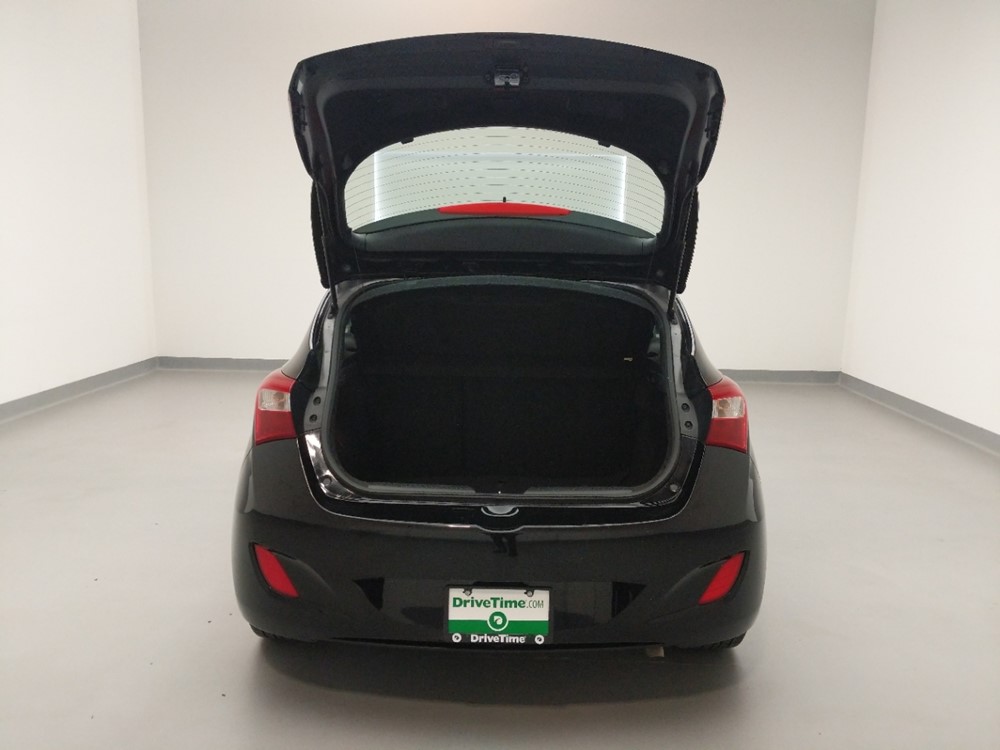 2017 Hyundai Elantra - Trunk