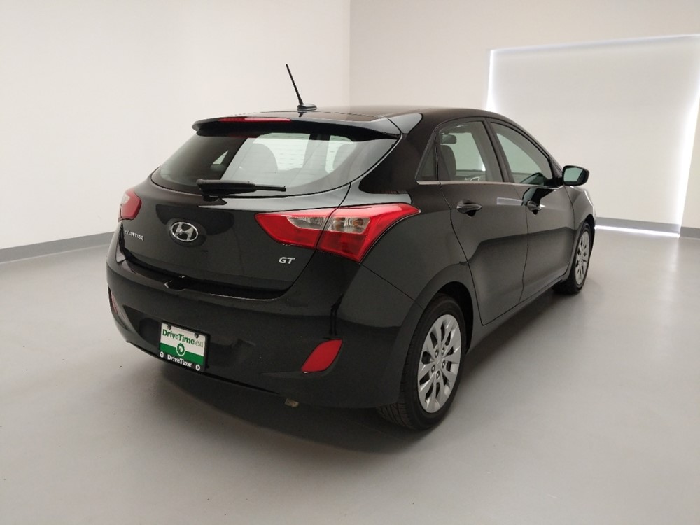 2017 Hyundai Elantra - Passenger Rear Bumper