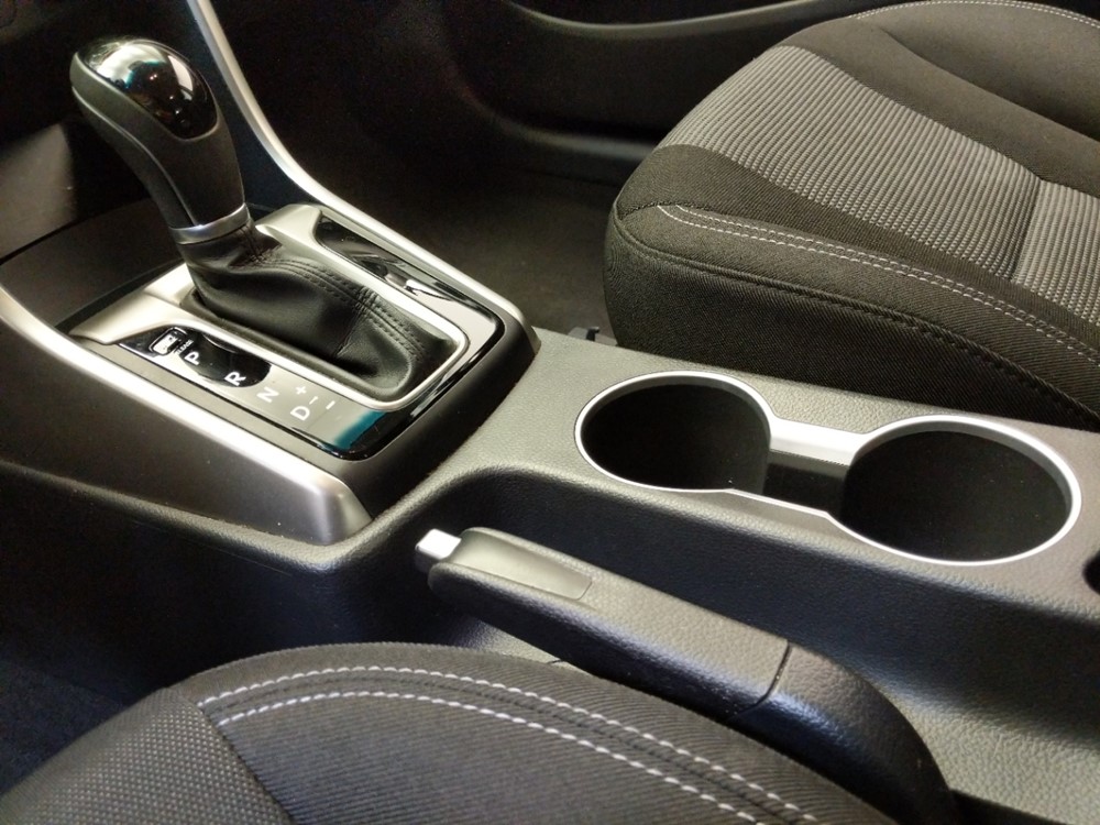 2017 Hyundai Elantra - Center Console/Cup Holders