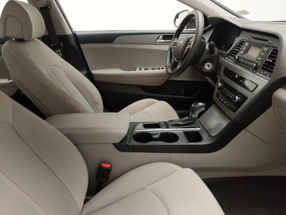 2017 Hyundai Sonata - Passenger Front Seat