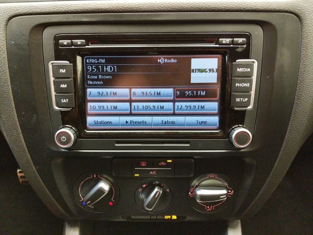 2014 Volkswagen Jetta - Stereo Package