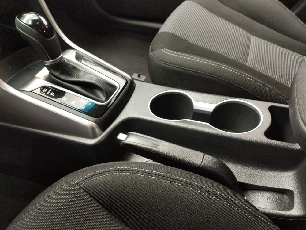 2017 Hyundai Elantra - Center Console/Cup Holders