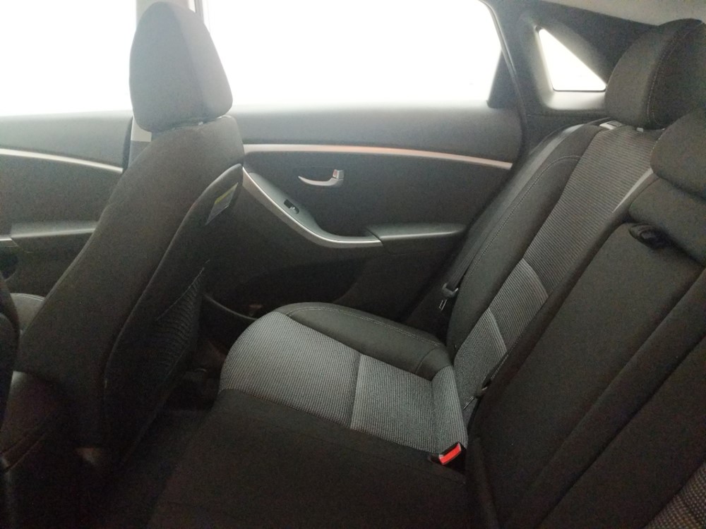 2017 Hyundai Elantra - Driver Rear Seat