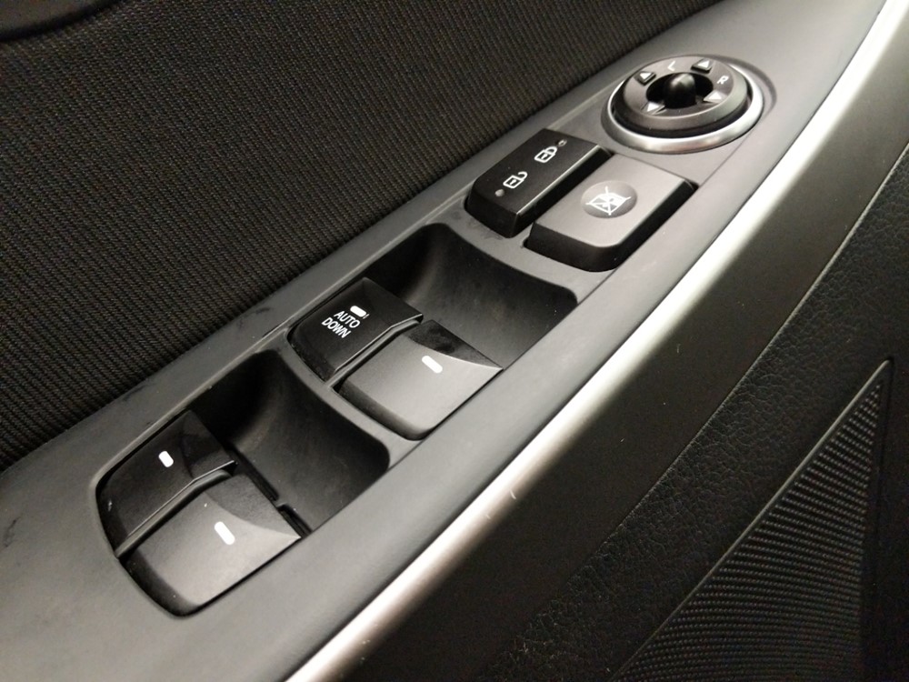 2017 Hyundai Elantra - Driver Power Windows/Lock Control