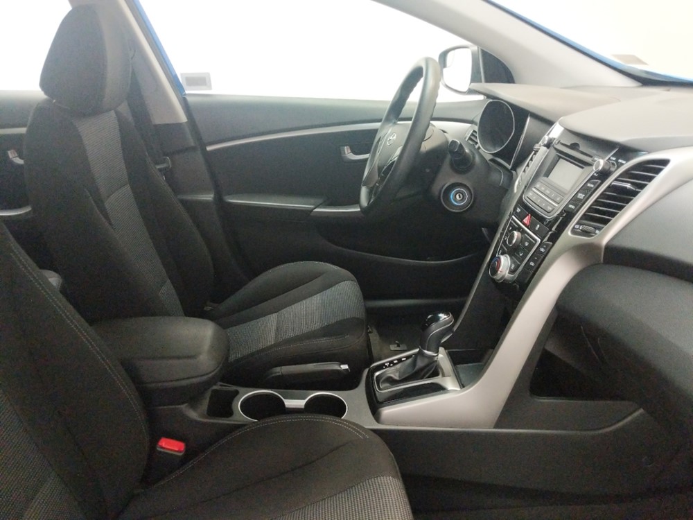 2017 Hyundai Elantra - Passenger Front Seat