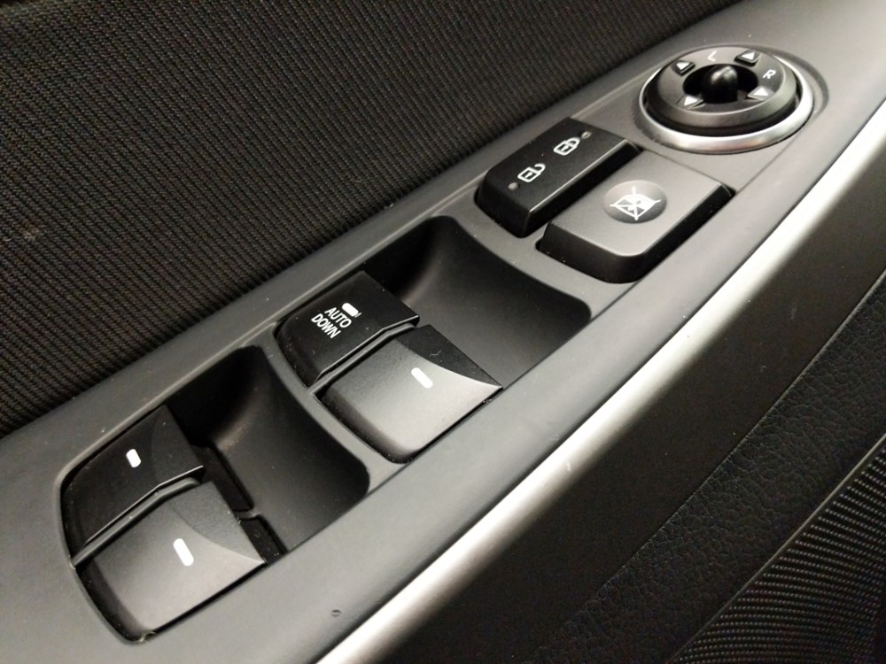 2017 Hyundai Elantra - Driver Power Windows/Lock Control