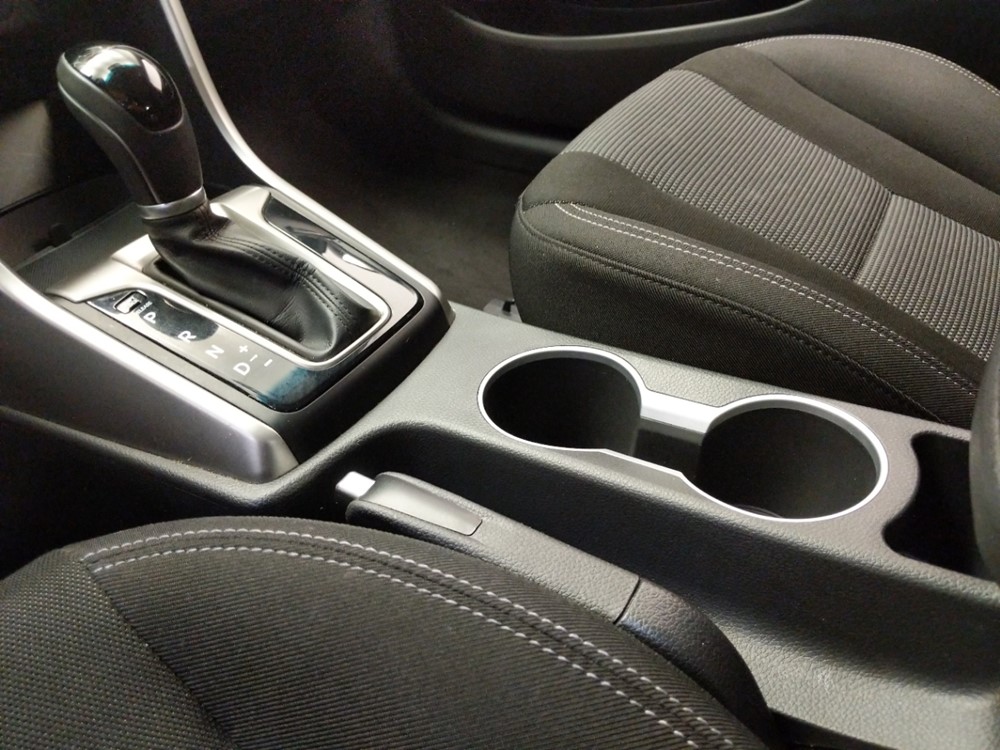 2017 Hyundai Elantra - Center Console/Cup Holders