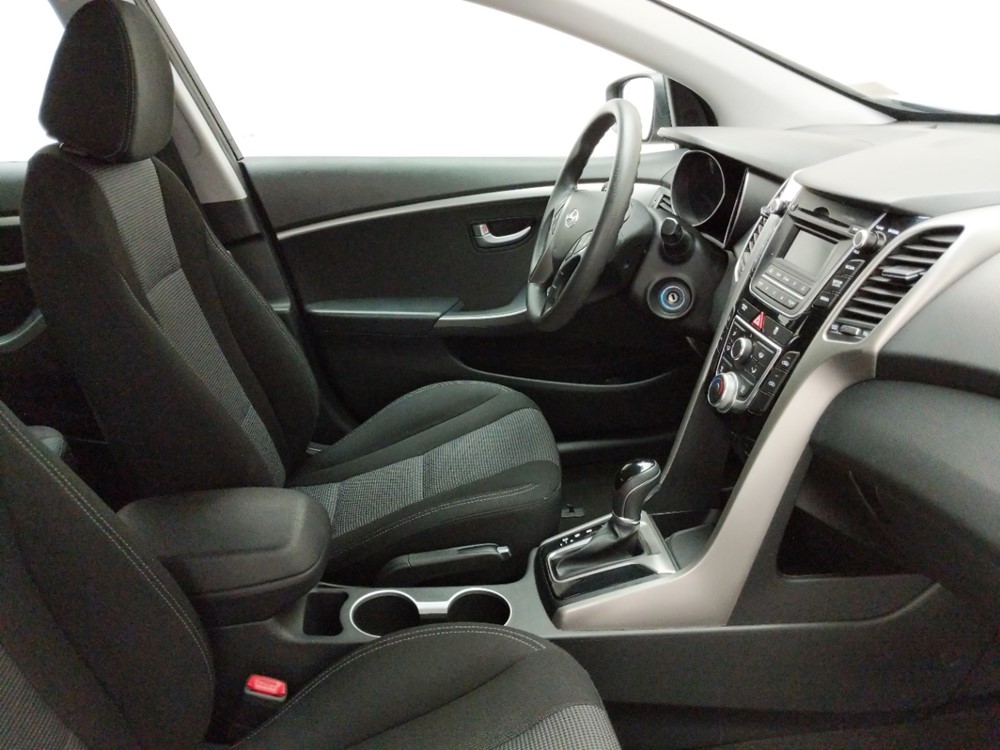 2017 Hyundai Elantra - Passenger Front Seat
