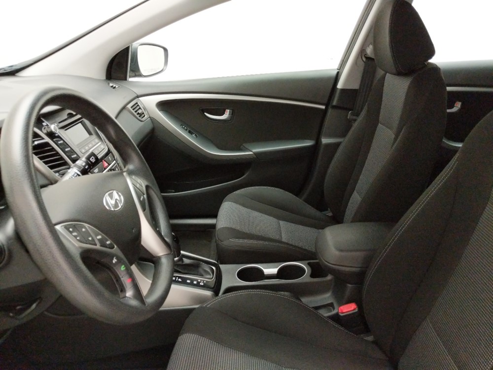 2017 Hyundai Elantra - Driver Front Seat