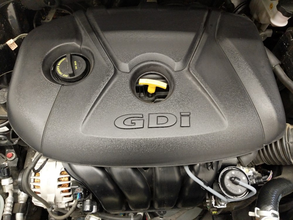 2017 Hyundai Elantra - Engine