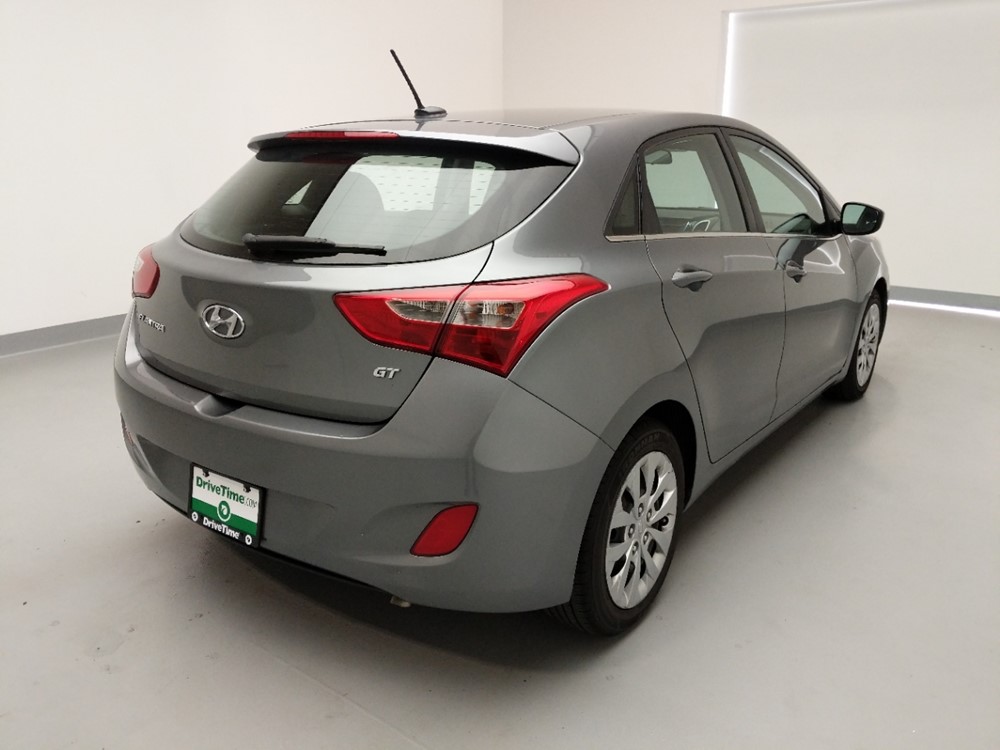 2017 Hyundai Elantra - Passenger Rear Bumper