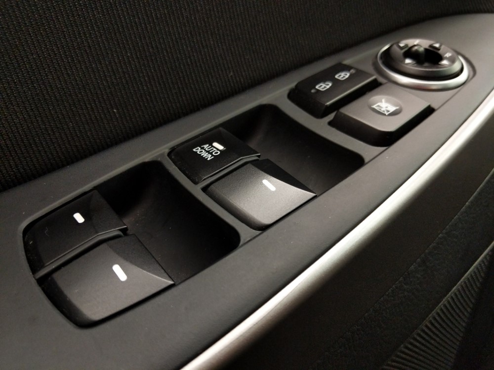 2017 Hyundai Elantra - Driver Power Windows/Lock Control
