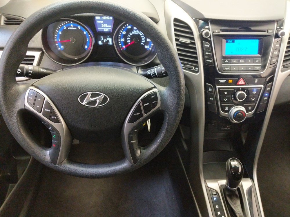 2017 Hyundai Elantra - Driver Dash