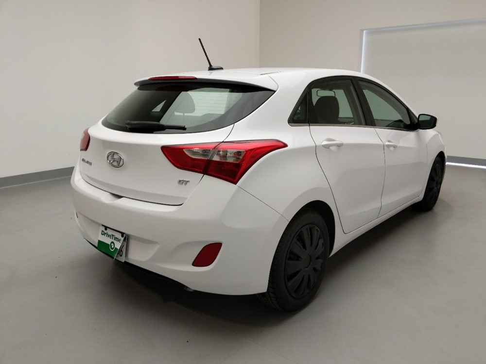 2016 Hyundai Elantra - Passenger Rear Bumper