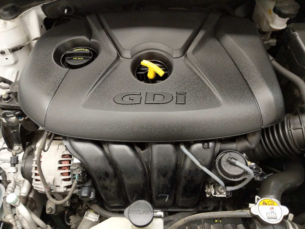 2016 Hyundai Elantra - Engine