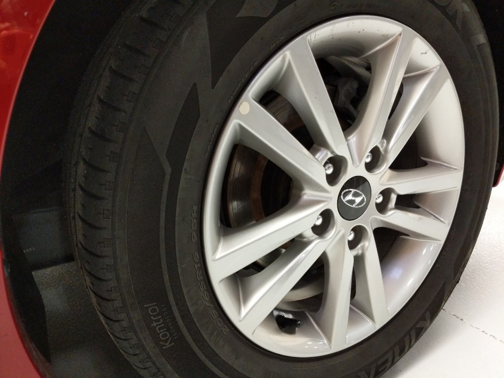 2017 Hyundai Sonata - Wheel